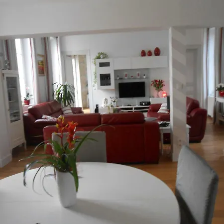 Le Relais Du Bon'eure Bed & Breakfast 4*